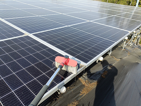 実績・評判口コミ画像03-岡山県　パネル清掃　49.5kW  低圧