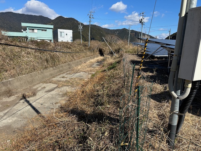 実績・評判口コミ画像02-三重県　フェンス修繕　49.5kzW　低圧